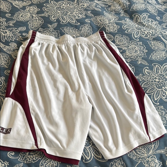 Maroon and White Men Shorts -L - Picture 4 of 9